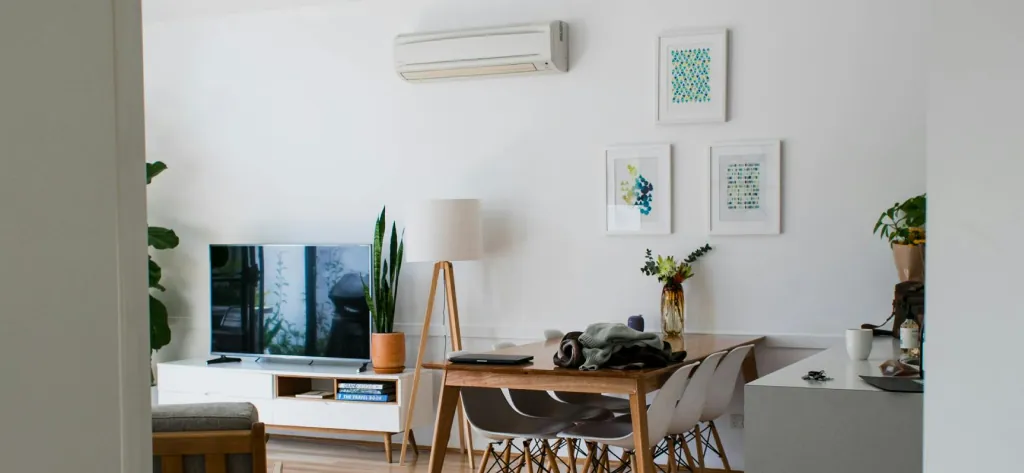 How Solar Helps Keep Your Home Cooler and Energy Bills Lower