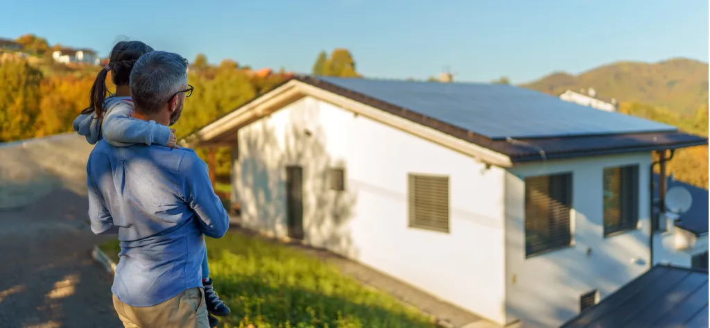 How many solar panels do I need for 10000 kWh per year